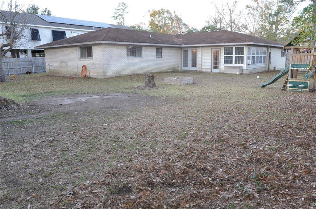 Slidell, LA 70458,175 BERMUDA DR