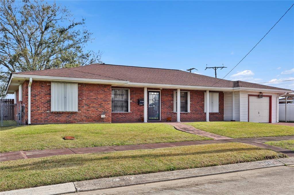 Westwego, LA 70094,927 CEDRE DR