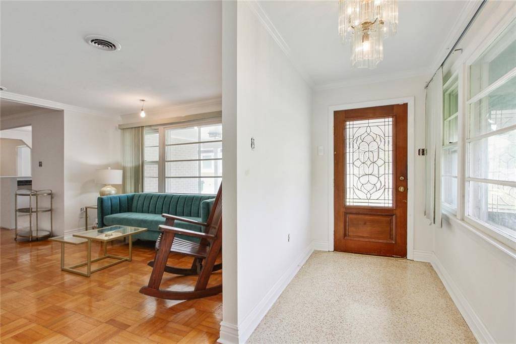 Metairie, LA 70001,428 BEVERLY GARDEN DR