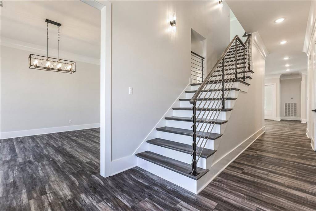 Metairie, LA 70001,460 MELODY DR