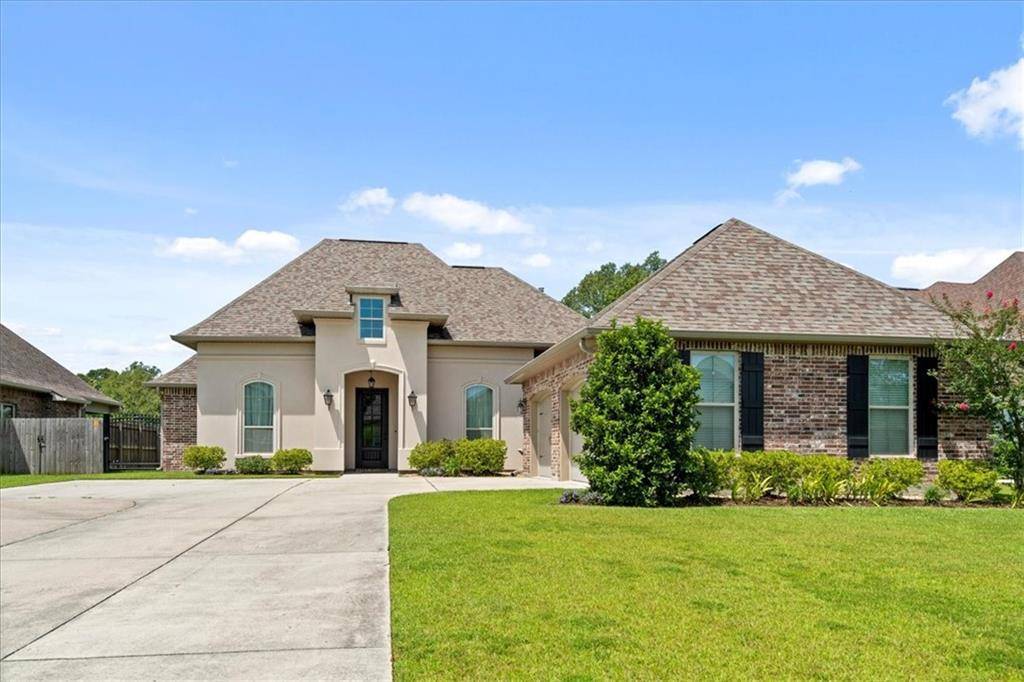 Prairieville, LA 70769,18095 OLD TRAIL DR