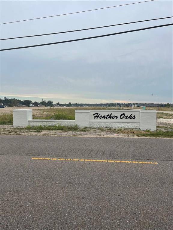 Luling, LA 70070,142 SOPHIA DR