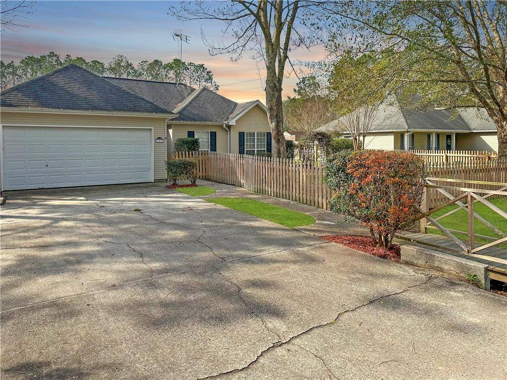 Mandeville, LA 70471,103 E THISTLE ST