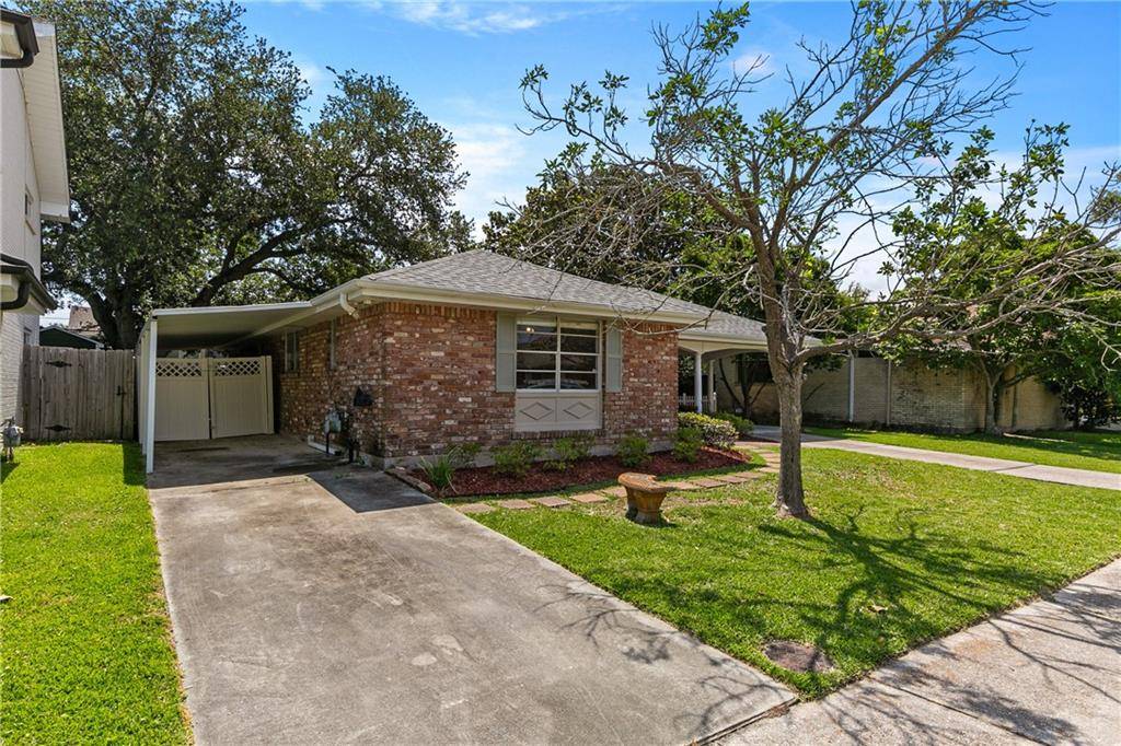 Metairie, LA 70005,821 SMITH DR