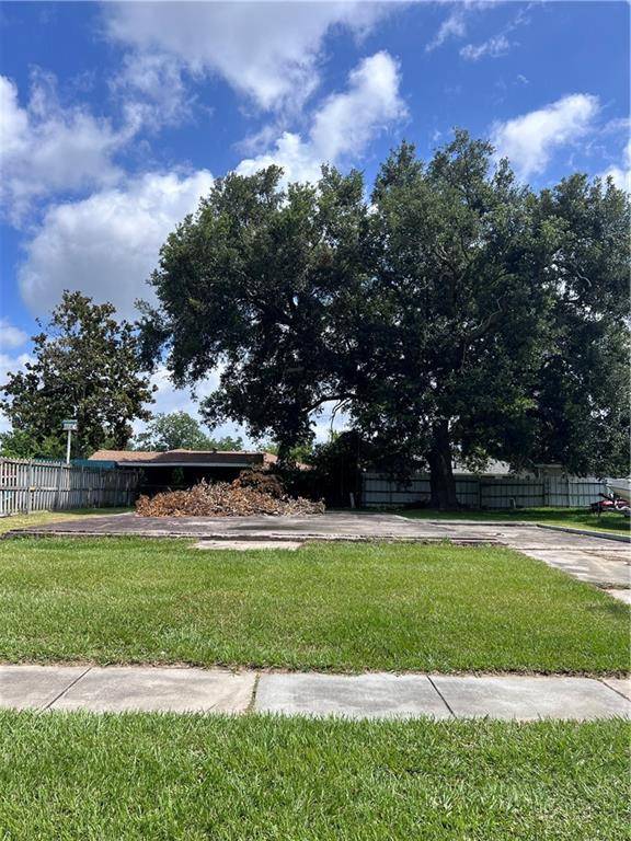 St Bernard, LA 70085,1909 REDBIRD DR