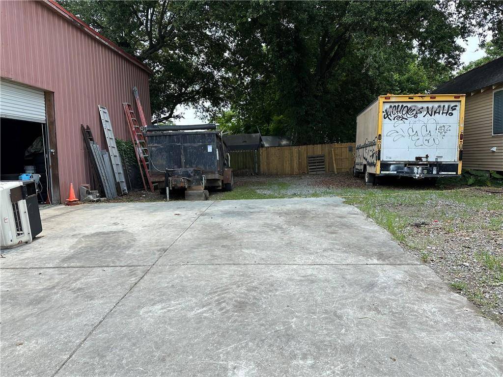 New Orleans, LA 70117,5100-08 DAUPHINE ST