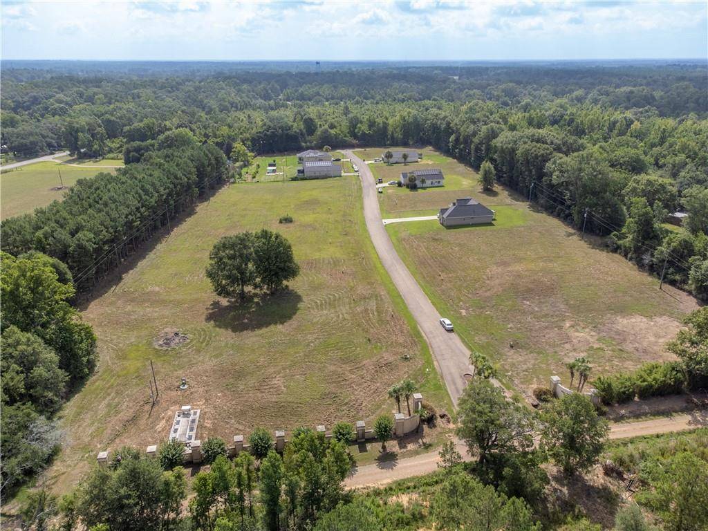 Amite, LA 70422,17 CHARLES DAVIS LN