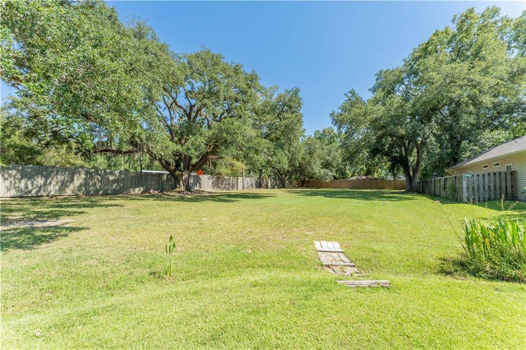 Ponchatoula, LA 70454,KATHIE DR