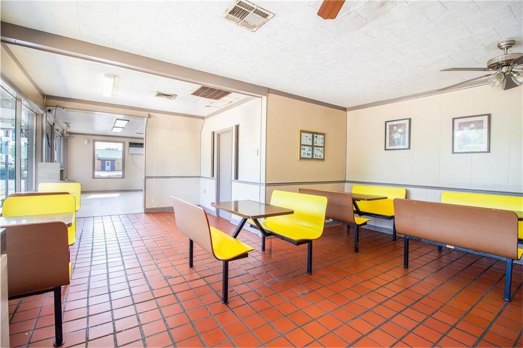 Donaldsonville, LA 70346,105 W TENTH ST