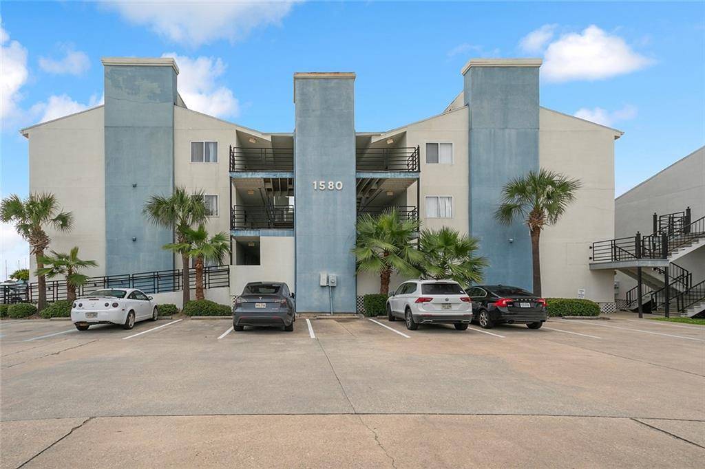 Slidell, LA 70458,1580 HARBOR DR #217