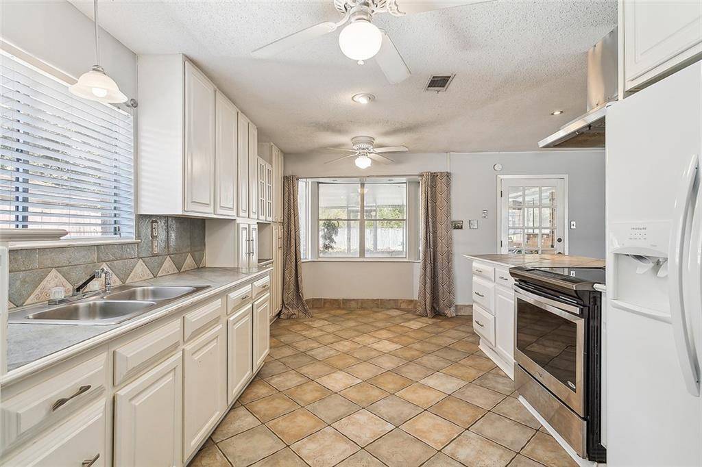 Slidell, LA 70458,204 DARWIN CT