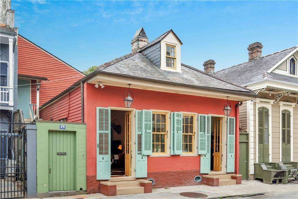 New Orleans, LA 70112,626 BURGUNDY ST