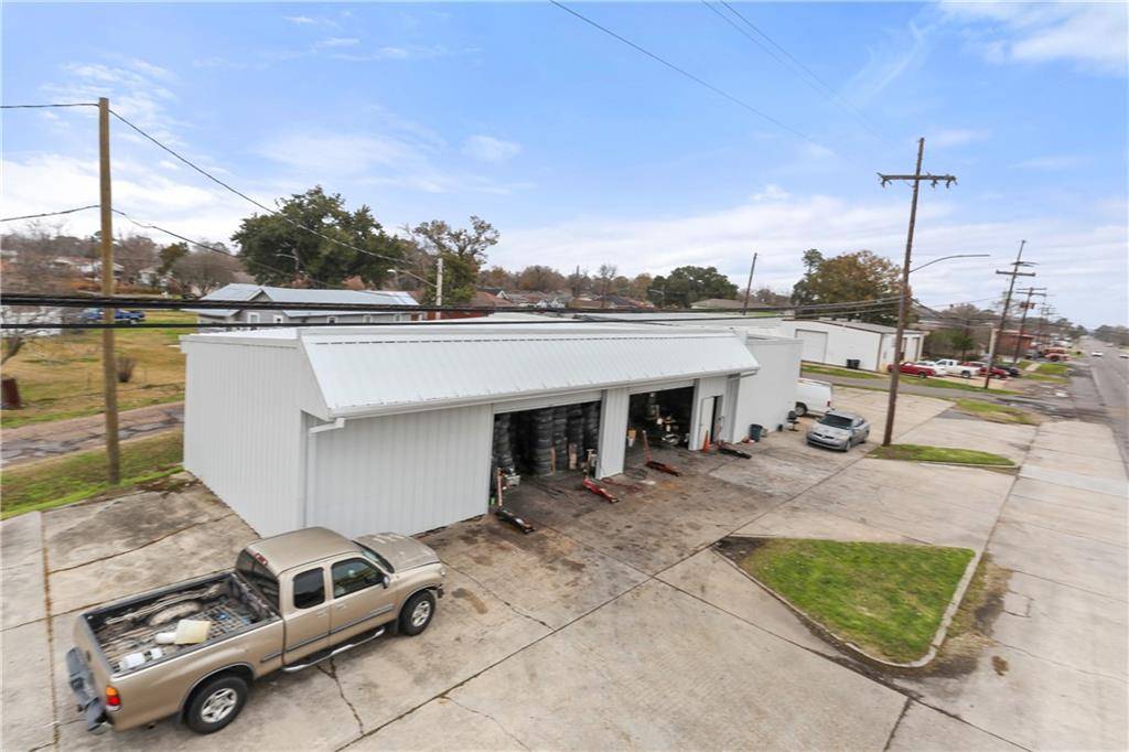 New Orleans, LA 70114,3232 GENERAL MEYER BLVD
