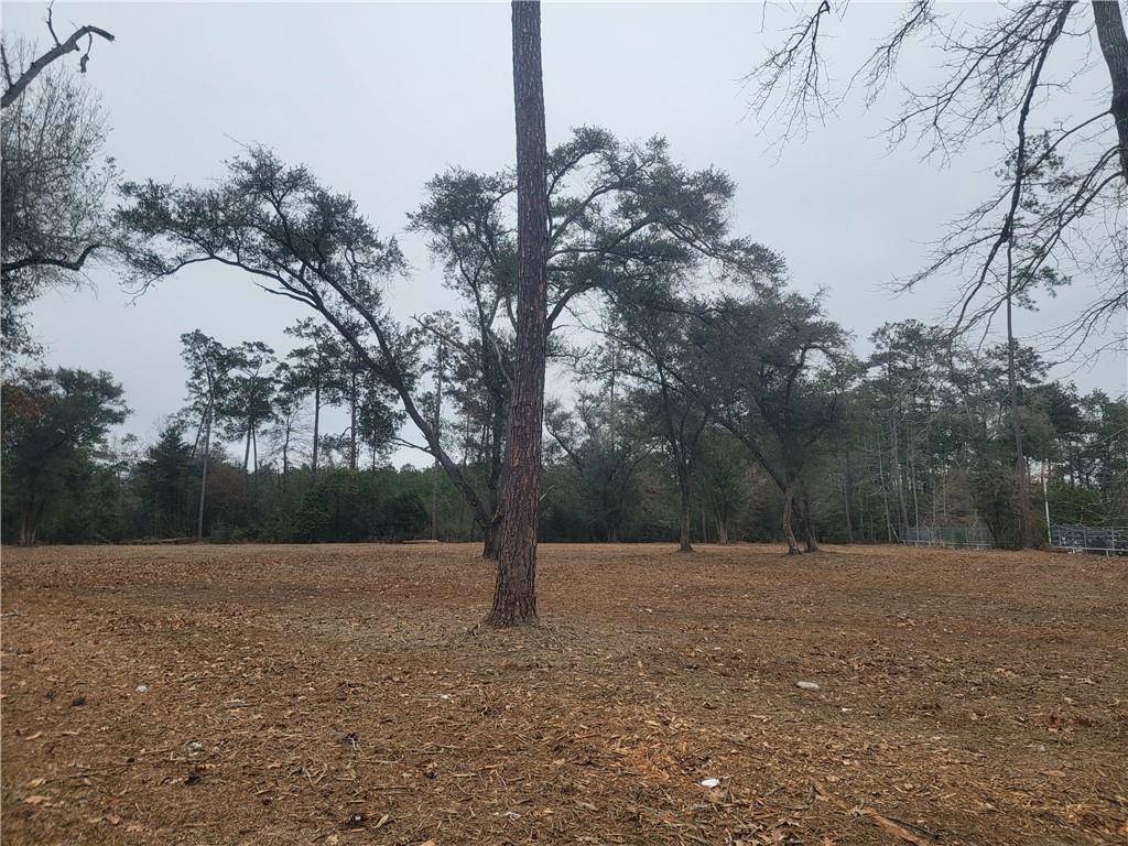 Covington, LA 70433,Lot 17 HOLIDAY SQUARE BLVD