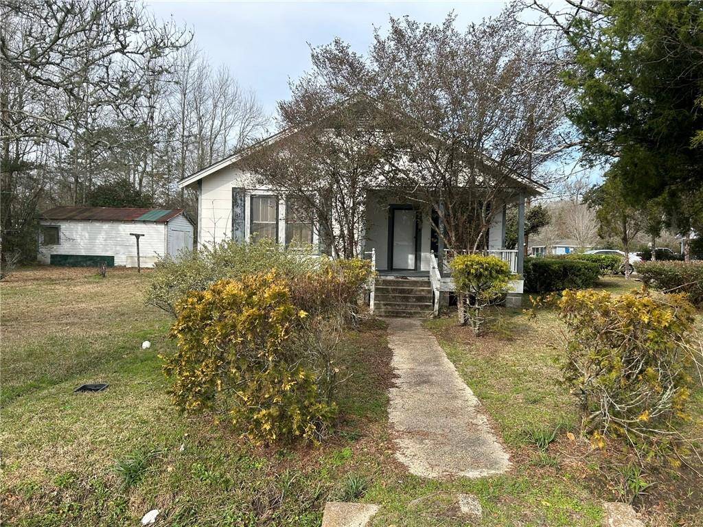 Bogalusa, LA 70427,803 J AVE