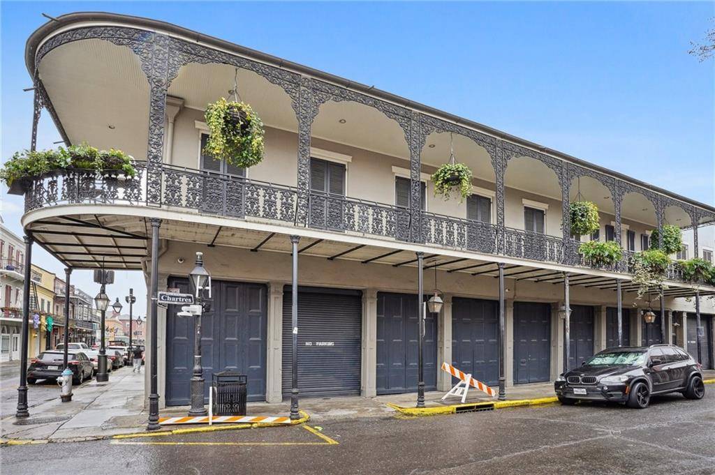 New Orleans, LA 70116,930 CHARTRES ST