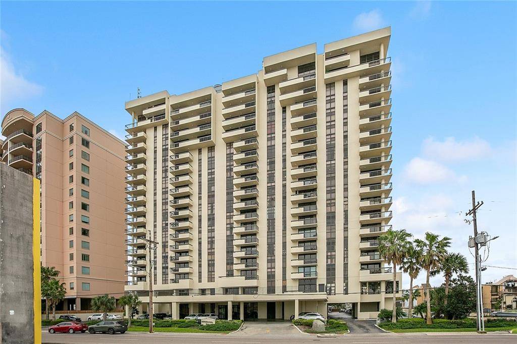 New Orleans, LA 70124,300 LAKE MARINA AVE #5D