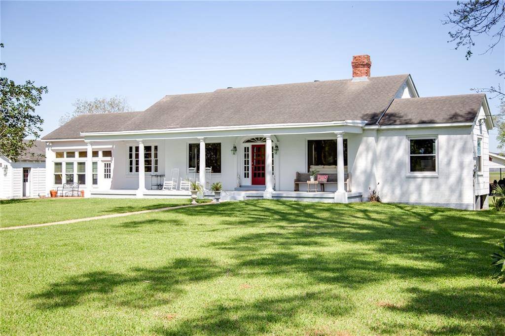 Cheneyville, LA 71325,809 BAYOU RD