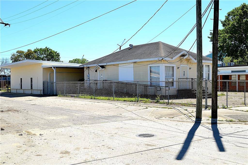 Harvey, LA 70058,609 1ST AVE