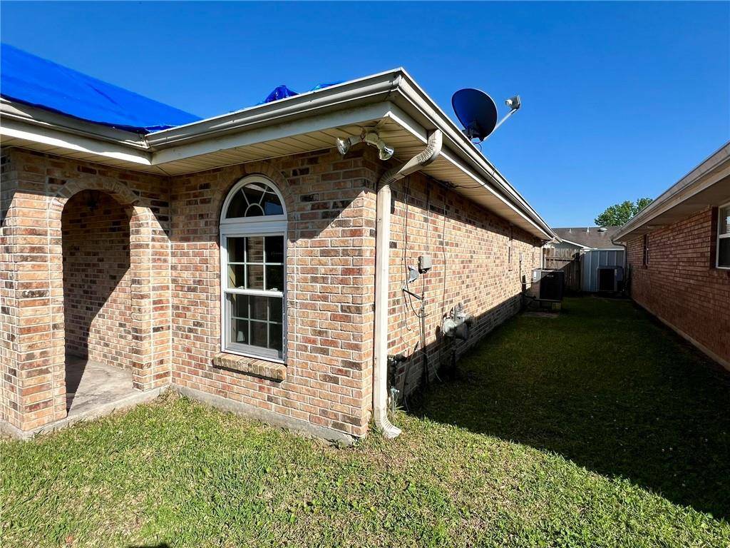 Violet, LA 70092,2909 ACORN DR