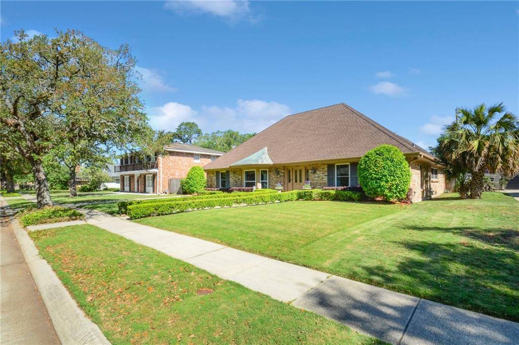 New Orleans, LA 70131,5524 BERKLEY DR