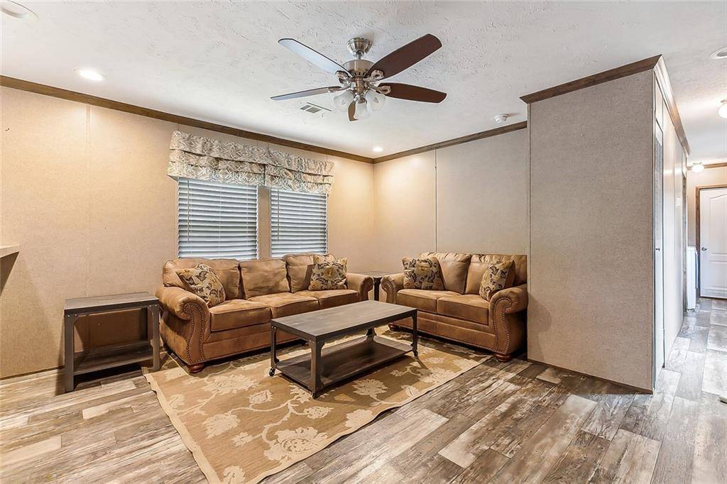 Maurepas, LA 70449,19191 RIVER BEND RD