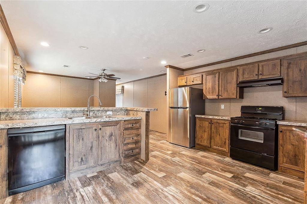 Maurepas, LA 70449,19191 RIVER BEND RD