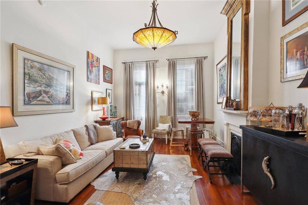 New Orleans, LA 70116,1002 ORLEANS AVE #1002