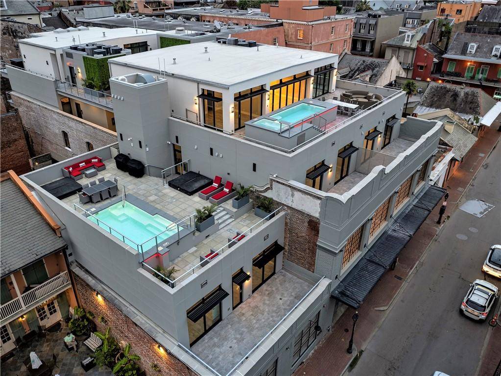 New Orleans, LA 70112,917 CONTI ST #203