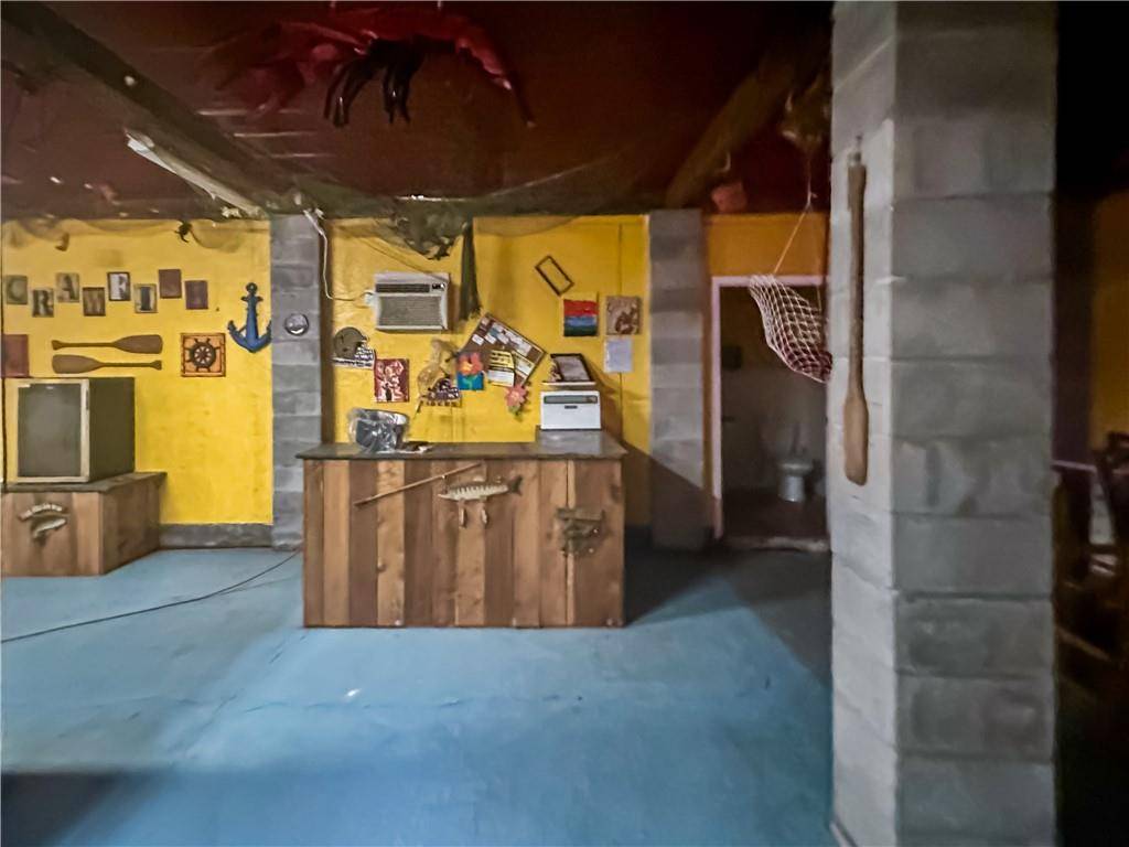Lacombe, LA 70445,30490 HIGHWAY 190