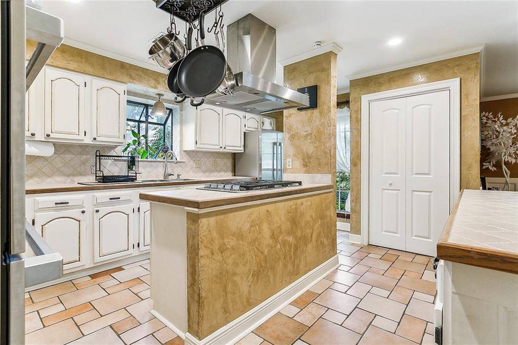 Slidell, LA 70461,317 W QUEENSBURY DR