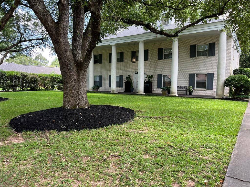 Alexandria, LA 71303,1116 SOUTHAMPTON DR