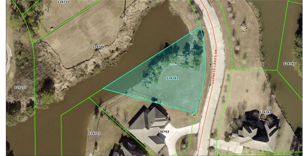 Slidell, LA 70458,330 CYPRESS LAKES DR