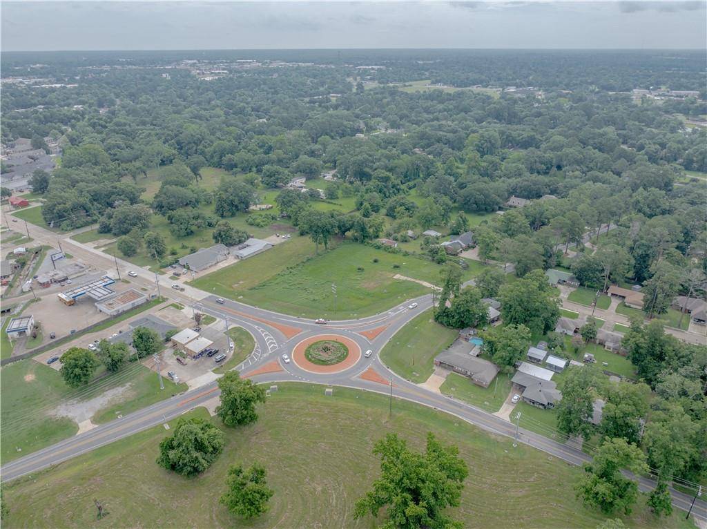 Alexandria, LA 71303,1207 HORSESHOE DR