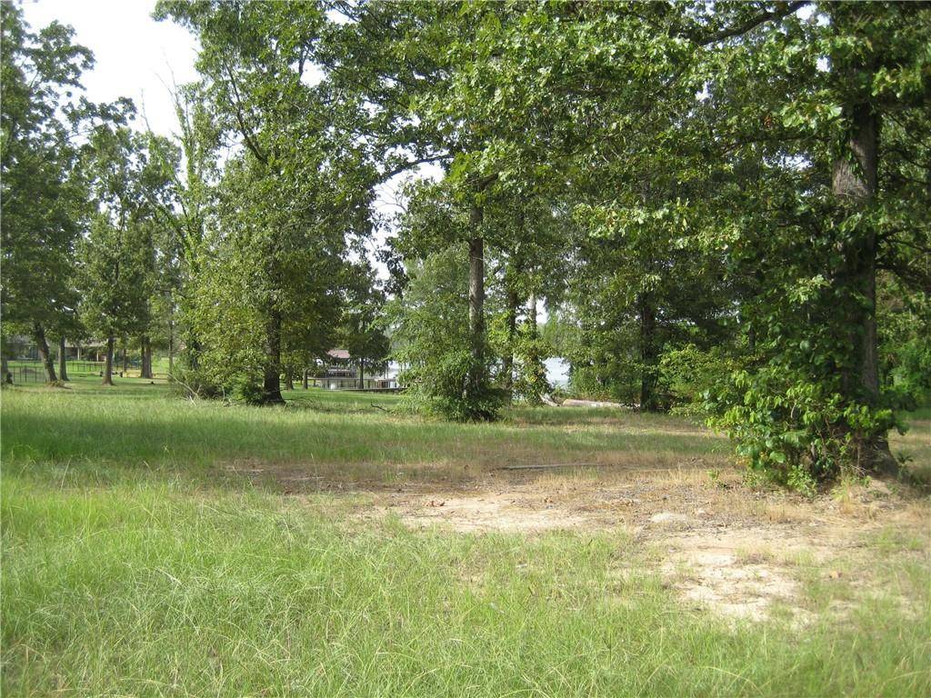 Natchitoches, LA 71457,124 LAKEFRONT DRIVE DR