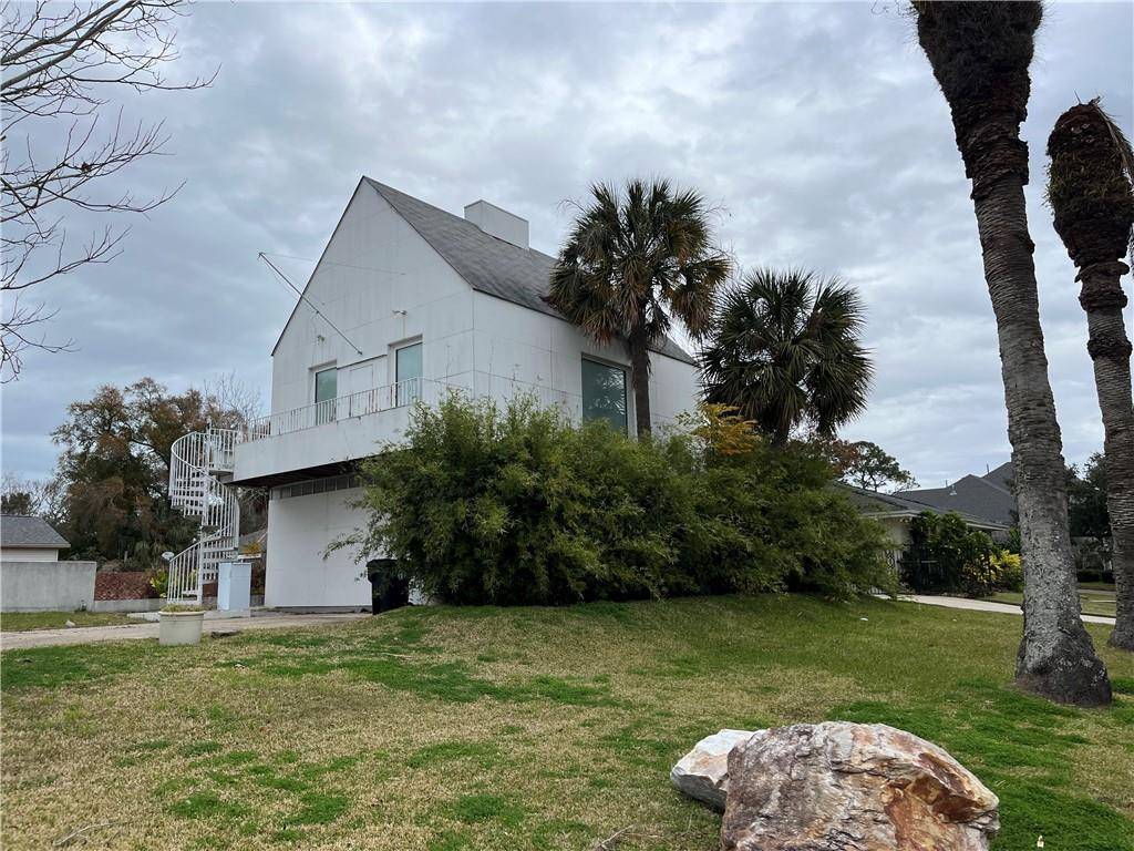 New Orleans, LA 70124,401 ALLEN TOUSSAINT BLVD