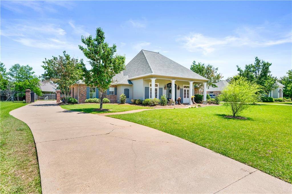 Alexandria, LA 71301,6408 GENEVIEVE DR