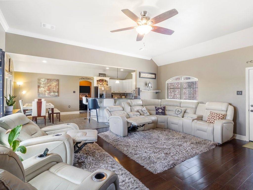Denham Springs, LA 70726,28982 ABYSS LN
