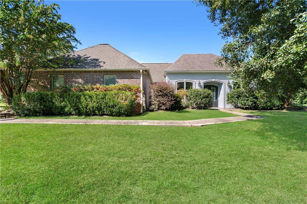 Covington, LA 70435,236 SIMALUSA DR