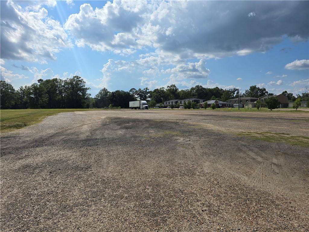 Hammond, LA 70401,1509-A N MORRISON BLVD