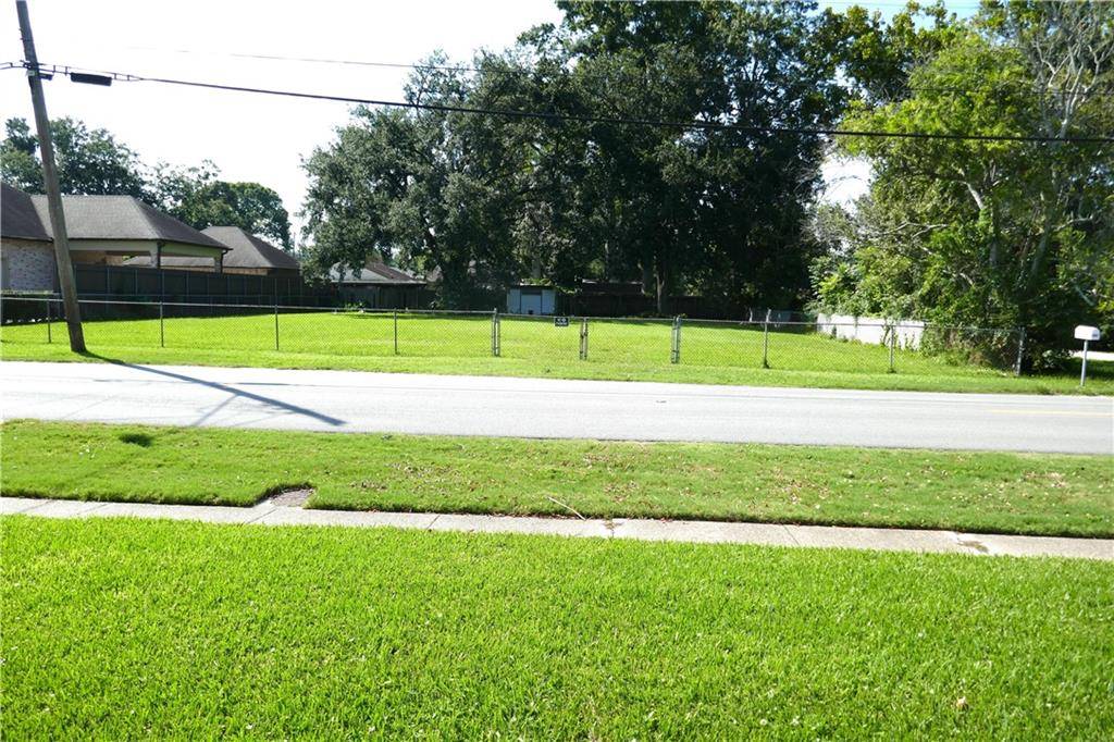 River Ridge, LA 70123,LITTLE FARMS AVE