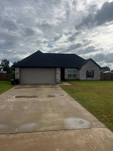 Natchitoches, LA 71457,303 MEADOW LN