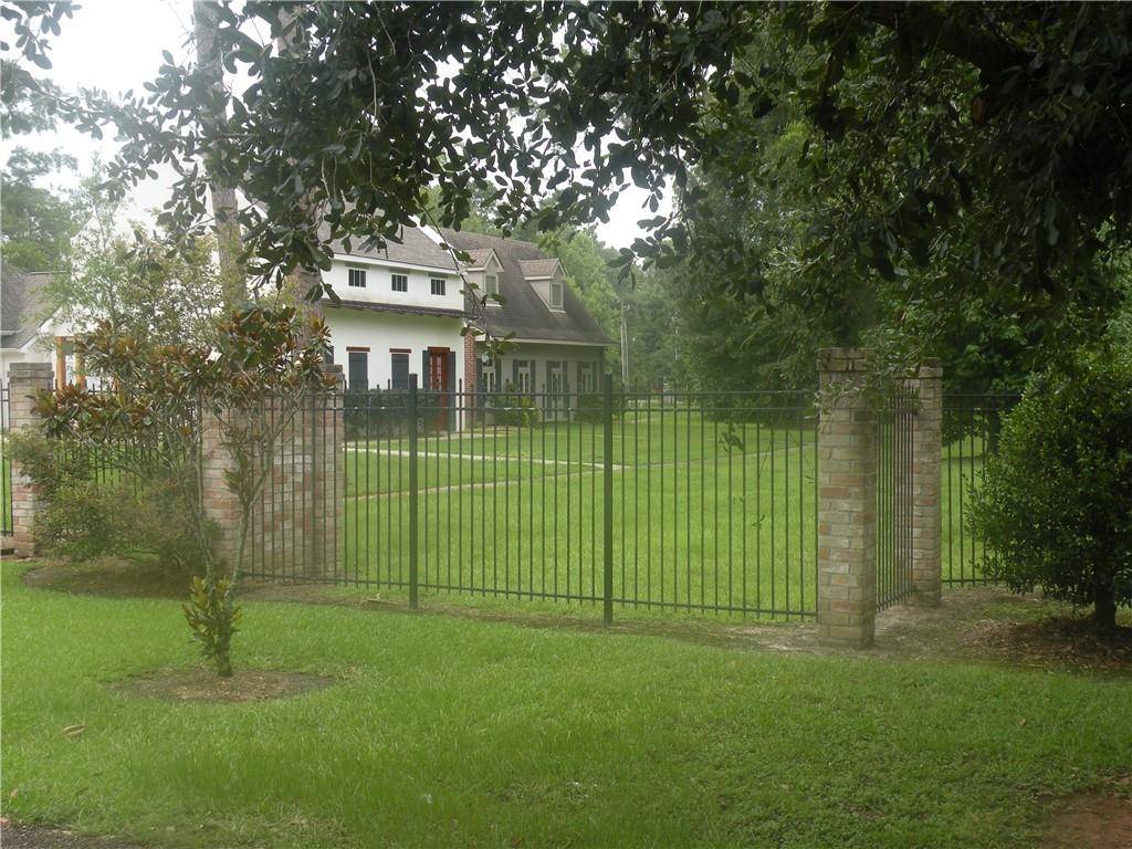 Ponchatoula, LA 70454,NORTHWEST RAILROAD AVE