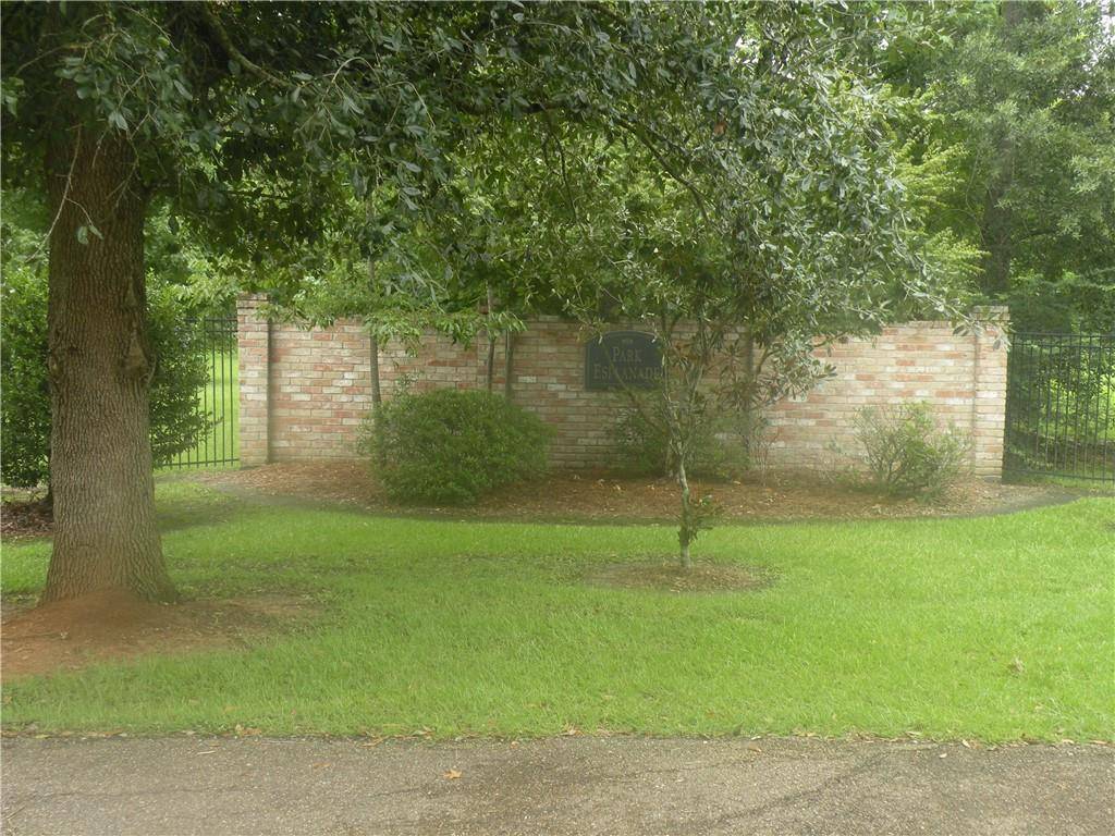 Ponchatoula, LA 70454,NORTHWEST RAILROAD AVE