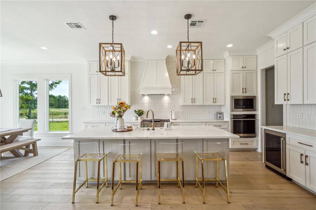 Madisonville, LA 70447,7162 BEDICOVE DR