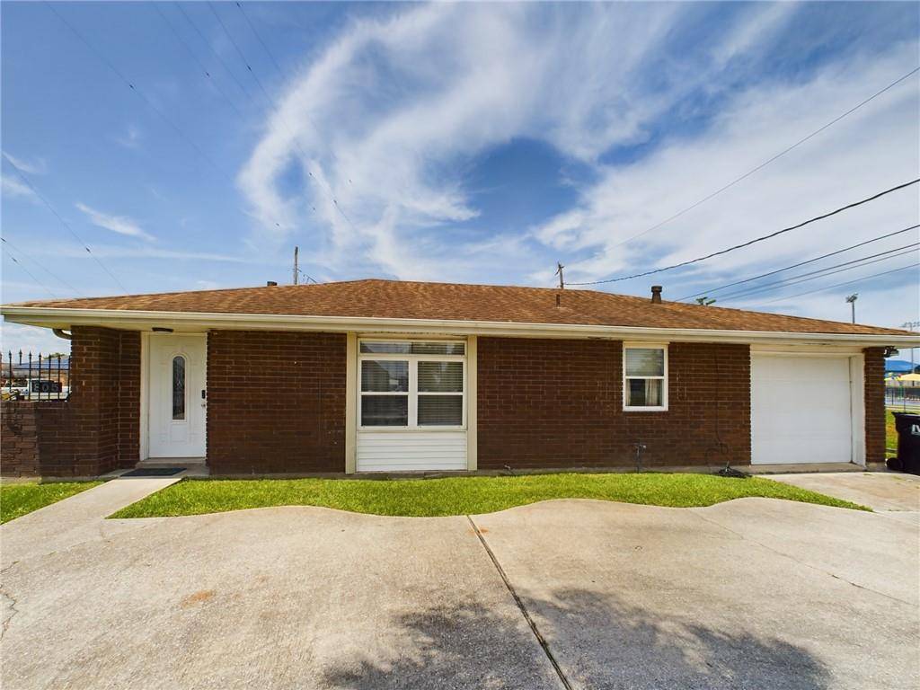 Chalmette, LA 70043,805 MAGISTRATE ST