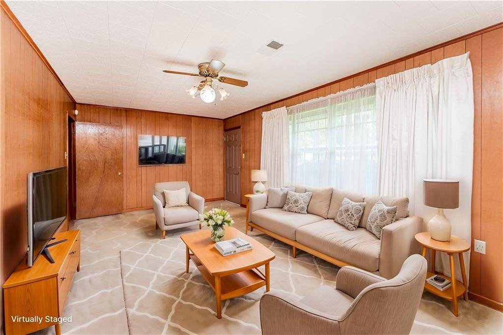 Ponchatoula, LA 70454,405 S EIGHTH ST