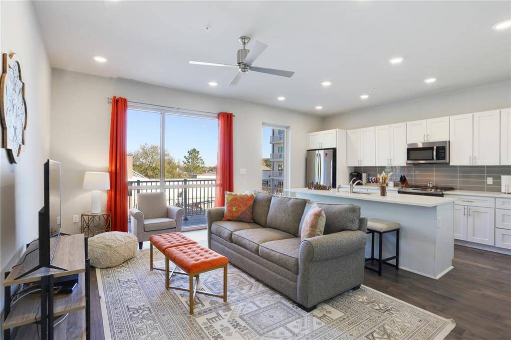 New Orleans, LA 70117,900 BARTHOLOMEW ST #321