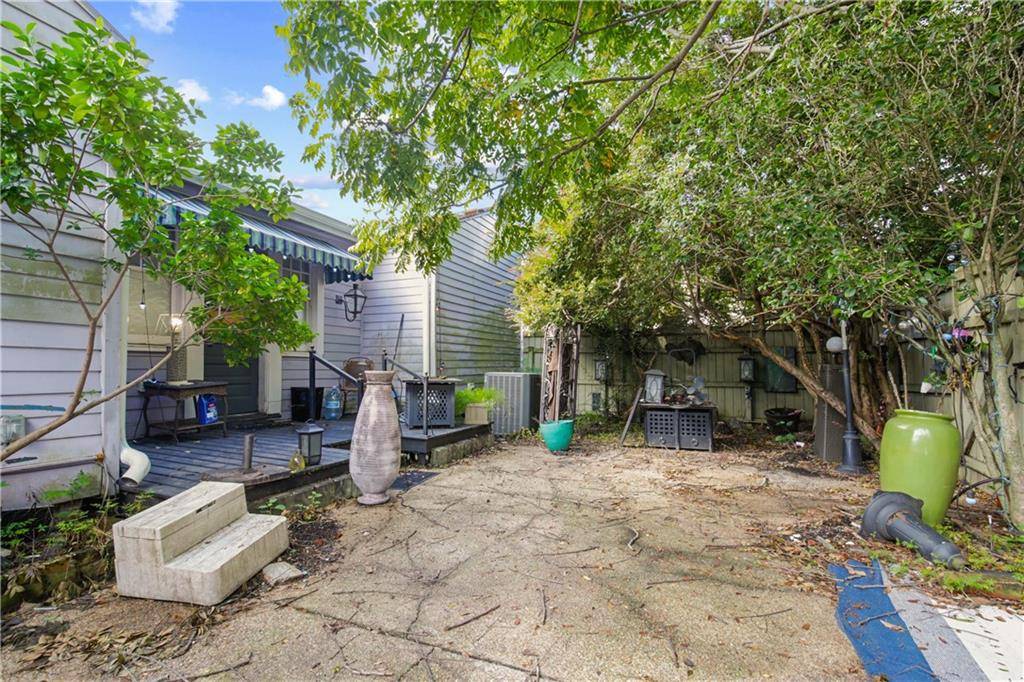 New Orleans, LA 70115,803 7TH ST