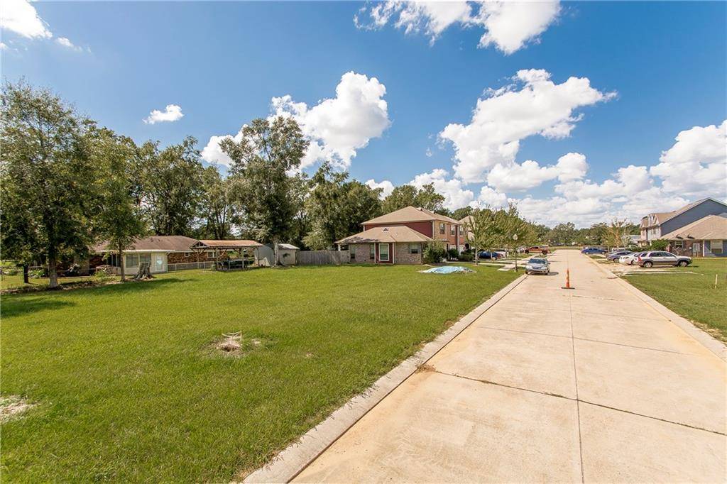 Ponchatoula, LA 70454,19020 AIDEN LN